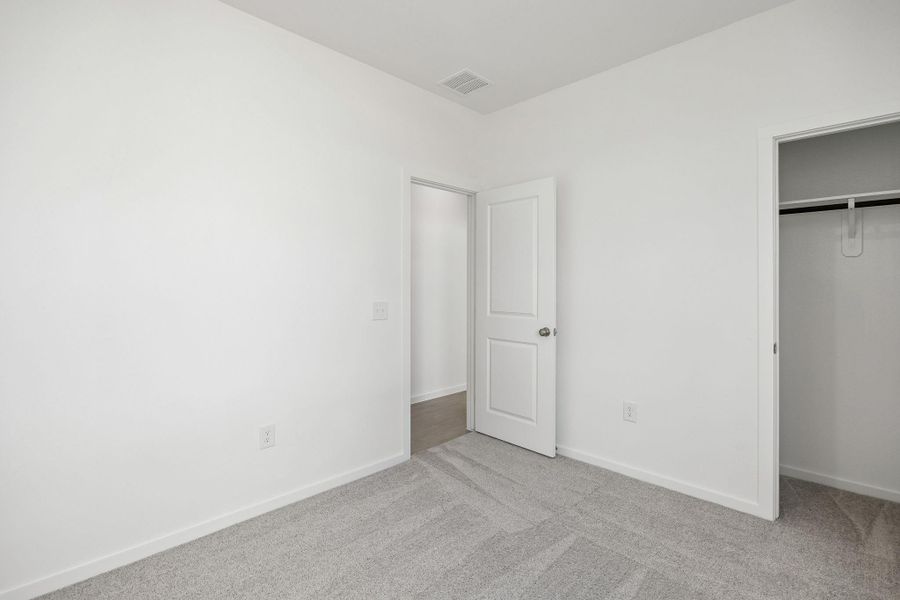 Spacious, unfurnished interior of a new home in Crosby Farms, Crosby (Image 19).
