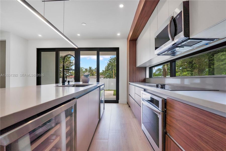 Furnished interior view inside a new home in , Hollywood (Image 9).