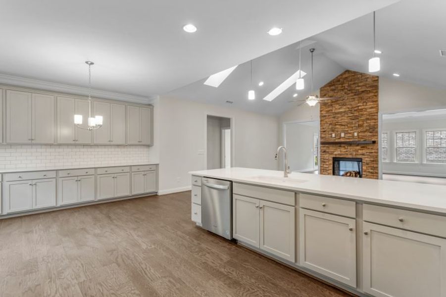 Representative furnished interior of a home built from the Ellington by Keystone Homes NC in Weybridge, Burlington (Image 13). Representative furnished interior of a home built from the Ellington by Keystone Homes NC in Weybridge, Burlington (Image 13).