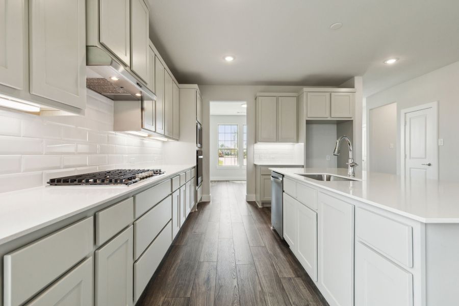 Furnished interior view inside a new home in Dove Hollow, Waxahachie (Image 6).