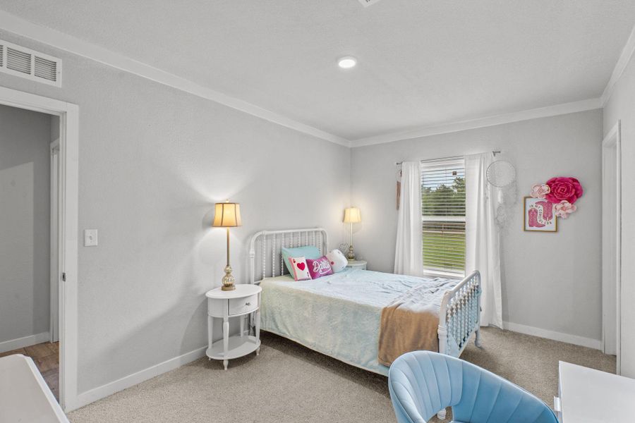 Furnished interior view inside a new home in , Santa Fe (Image 25).