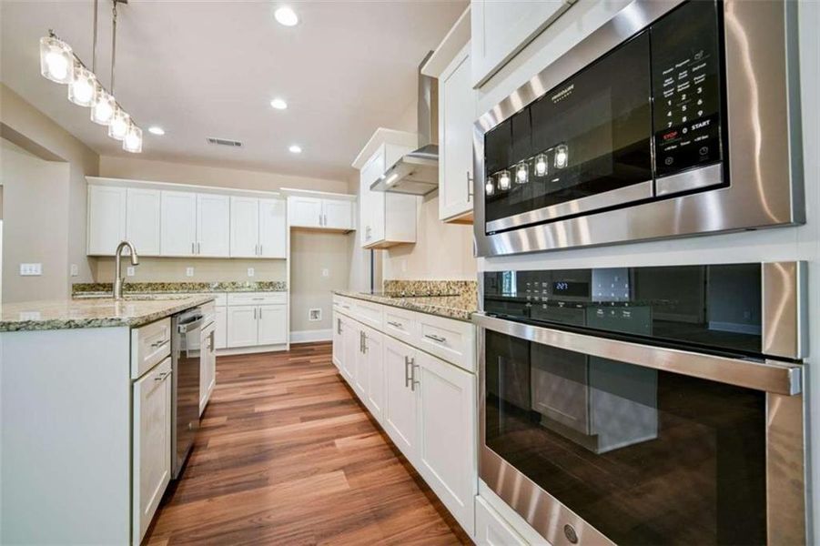 Furnished interior view inside a new home in , Mansfield (Image 10).