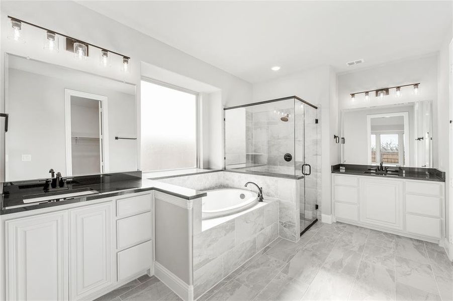 Furnished interior view inside a new home in Crystal Lake Estates, Red Oak (Image 10).