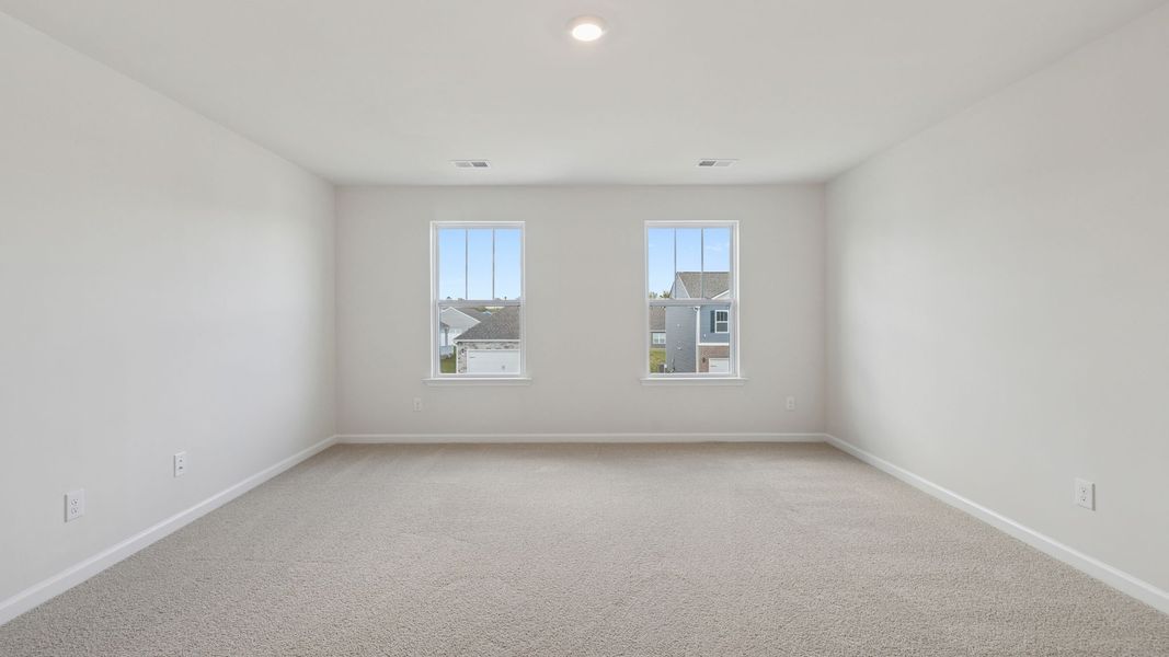 Spacious, unfurnished interior of a new home in Pine Lake Estates, Anderson (Image 28).