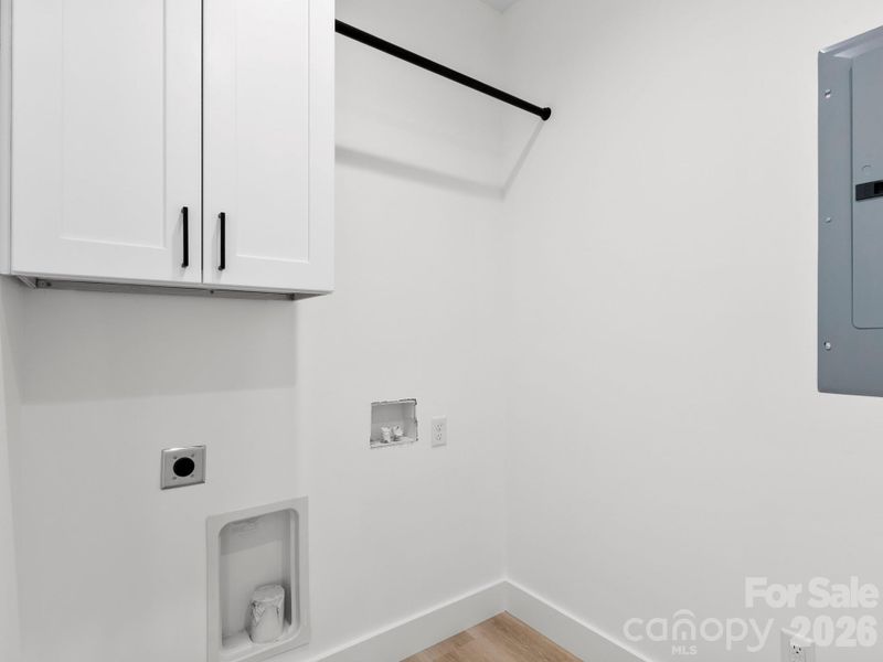 Spacious, unfurnished interior of a new home in , Old Fort (Image 26).