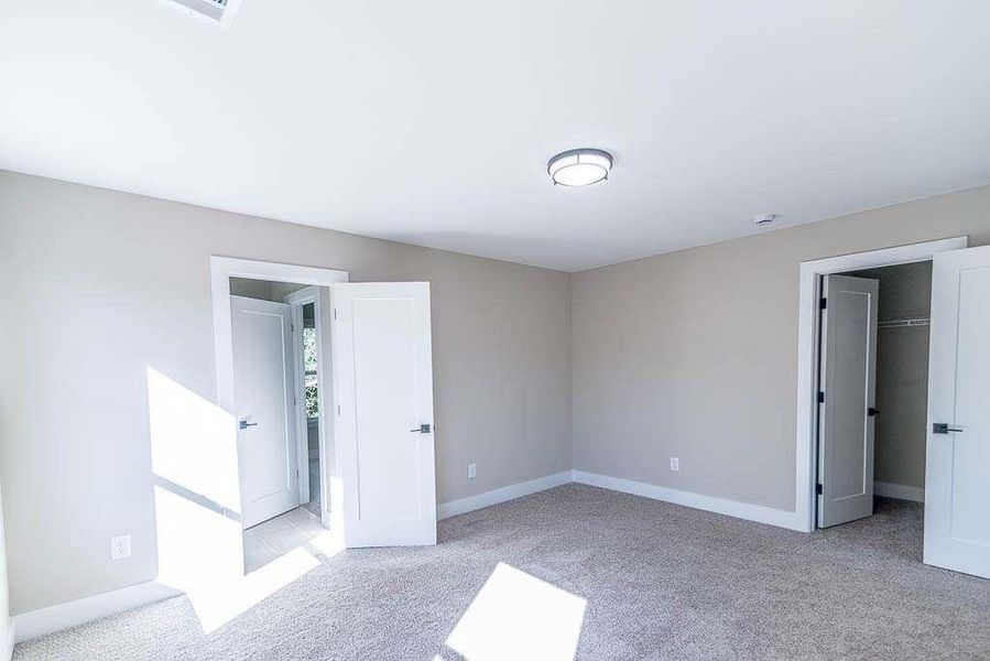 Spacious, unfurnished interior of a new home in Creekside, Decatur (Image 15).