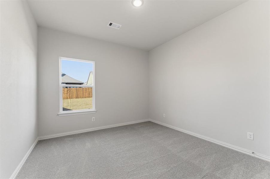 Spacious, unfurnished interior of a new home in Liberty Pointe, Gainesville (Image 13).