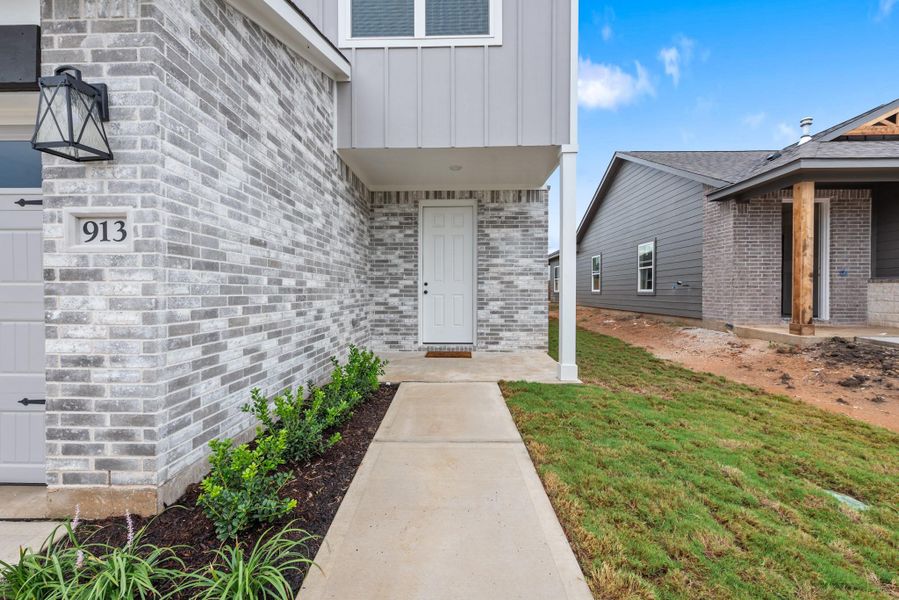 Exterior details and patio area of a home in , College Station (Image 3).