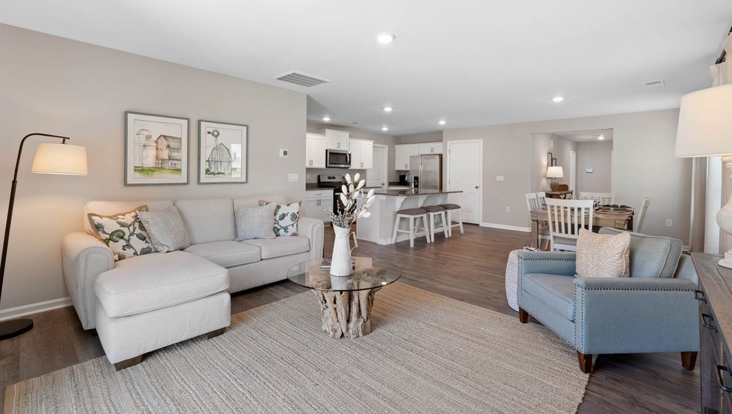 Representative furnished interior of a home built from the ROBIE by D.R. Horton in Cloverdale Hills, Piedmont (Image 15).