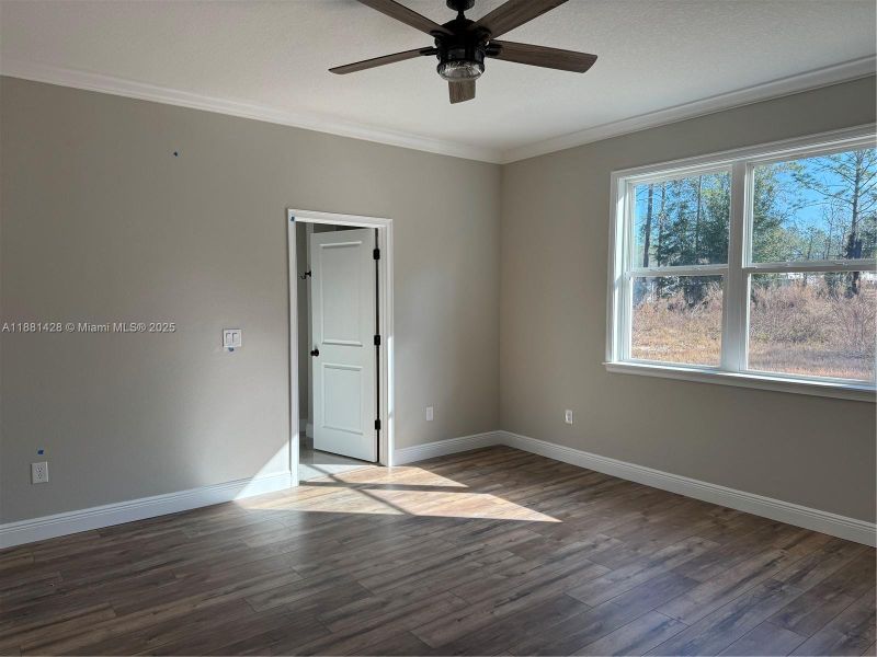 Spacious, unfurnished interior of a new home in , Dunnellon (Image 3). Spacious, unfurnished interior of a new home in , Dunnellon (Image 3).
