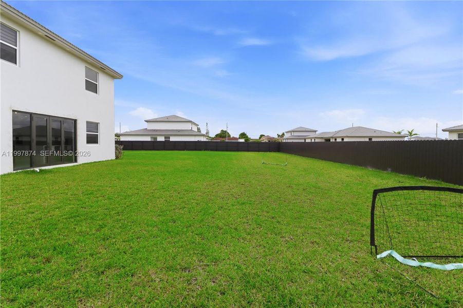 Exterior details and patio area of a home in , Homestead (Image 29).