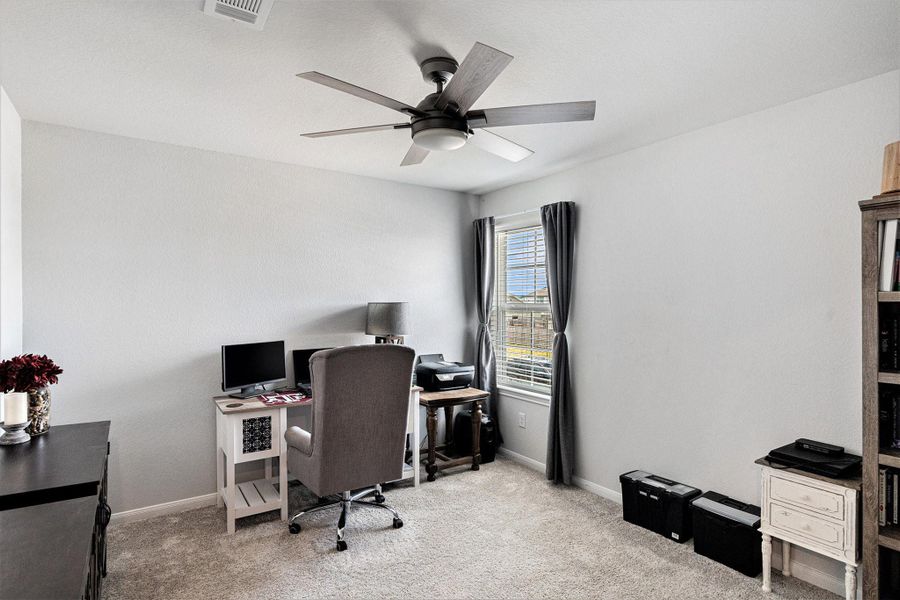 Bedrooms can also be used as office space. Bedrooms can also be used as office space.