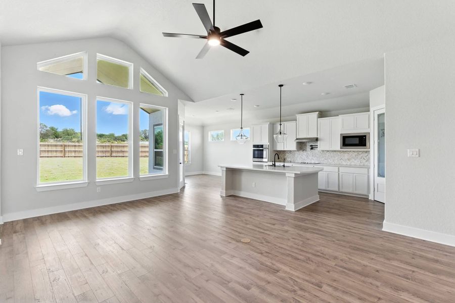 Spacious, unfurnished interior of a new home in Alsatian Oaks, Castroville (Image 27).