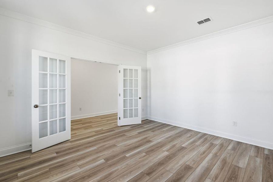 Spacious, unfurnished interior of a new home in Oakmead, Buford (Image 28).