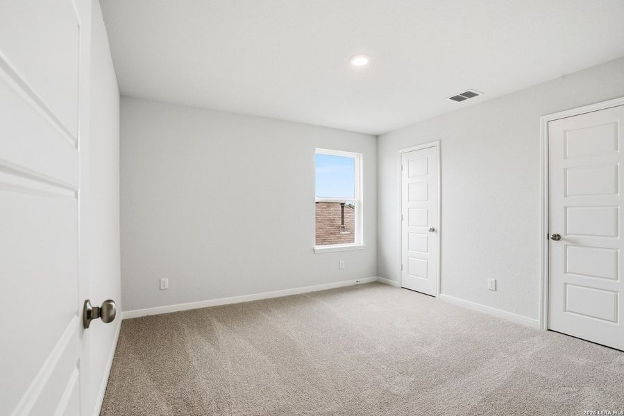 Spacious, unfurnished interior of a new home in Hickory Ridge, Elmendorf (Image 29). Spacious, unfurnished interior of a new home in Hickory Ridge, Elmendorf (Image 29).