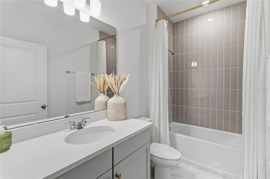 Furnished interior view inside a new home in , Clermont (Image 34).