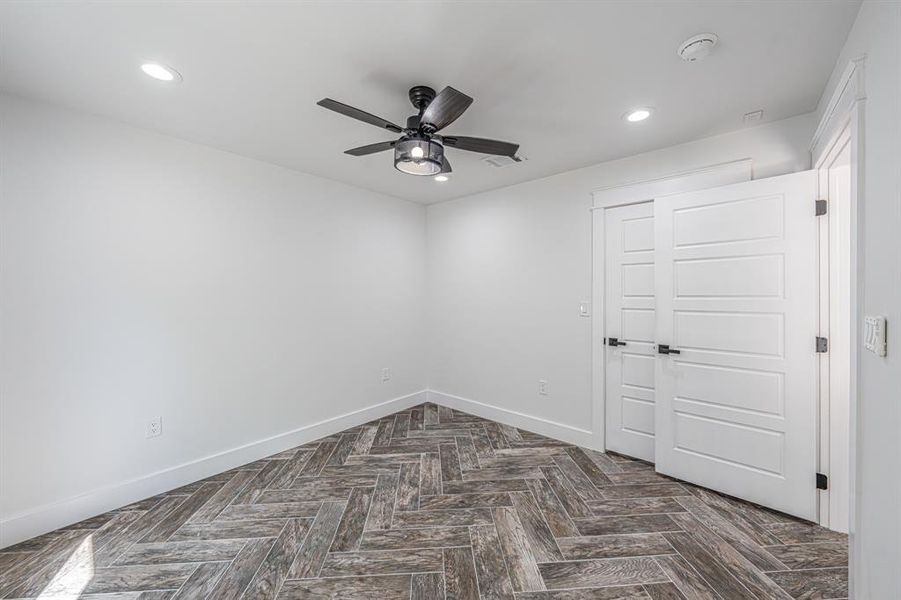 Spacious, unfurnished interior of a new home in , Granbury (Image 22). Spacious, unfurnished interior of a new home in , Granbury (Image 22).