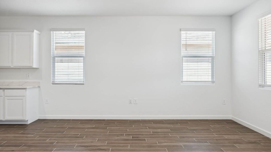 Spacious, unfurnished interior of a new home in Radiance at Superstition Vistas, Apache Junction (Image 13).