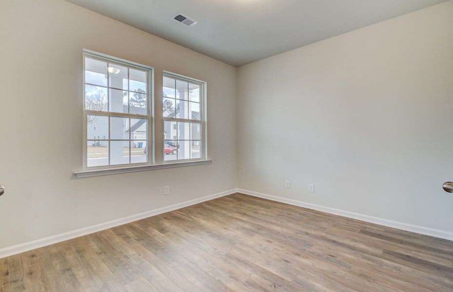 Spacious, unfurnished interior of a new home in Limehouse Farms: Arbor Collection, Summerville (Image 14).