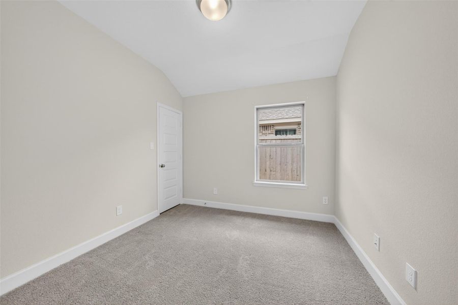 Spacious, unfurnished interior of a new home in Jordan Ranch, Fulshear (Image 35).