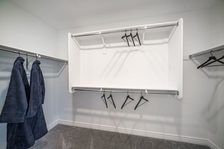 Representative interior finishes for a home built from the CC-RM3 by Taylor Morrison in Parkside, Phoenix (Image 20).