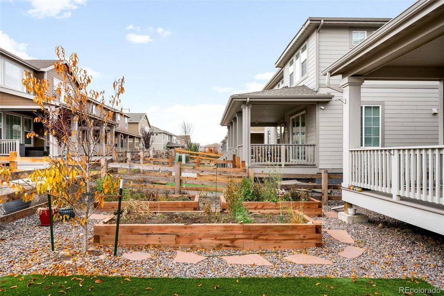 Exterior details and patio area of a home in , Erie (Image 25).