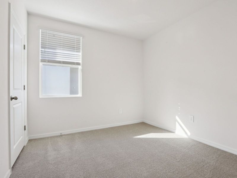 Spacious, unfurnished interior of a new home in Oakfield Trails - Premier Series, Parrish (Image 12).