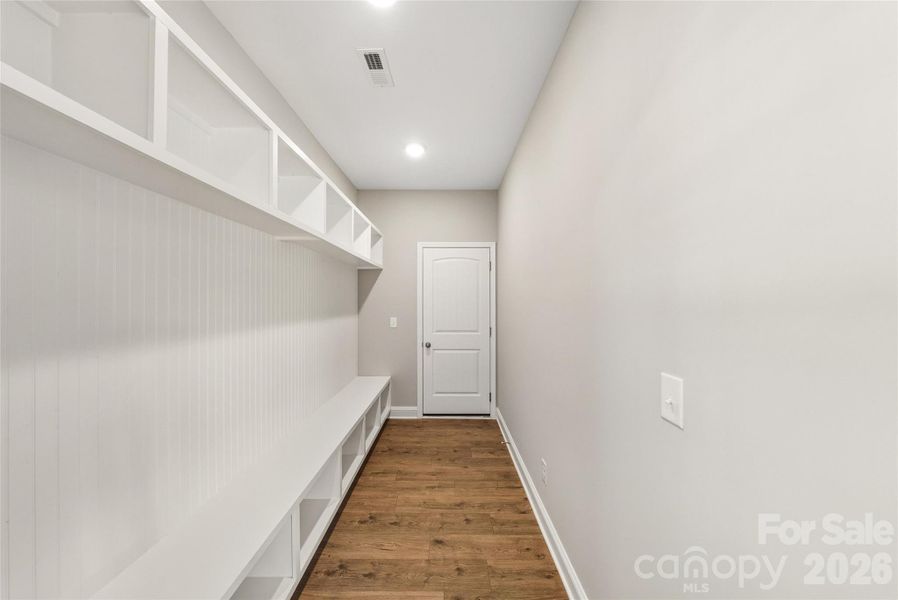 Spacious, unfurnished interior of a new home in , Stanfield (Image 25).