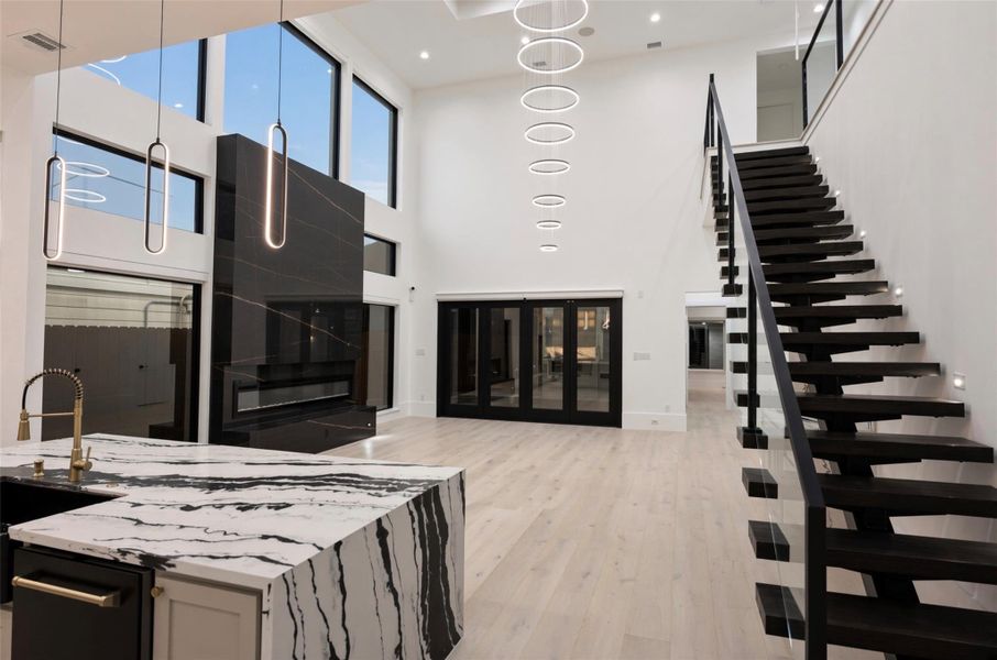 Community amenities in , Houston (Image 36).