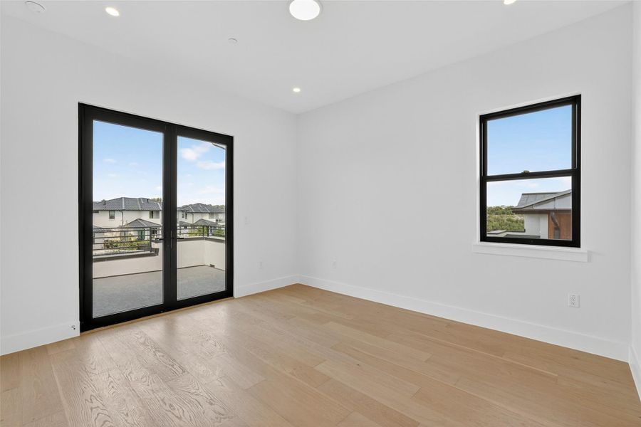 Spacious, unfurnished interior of a new home in Milky Way at River Place, Austin (Image 37).