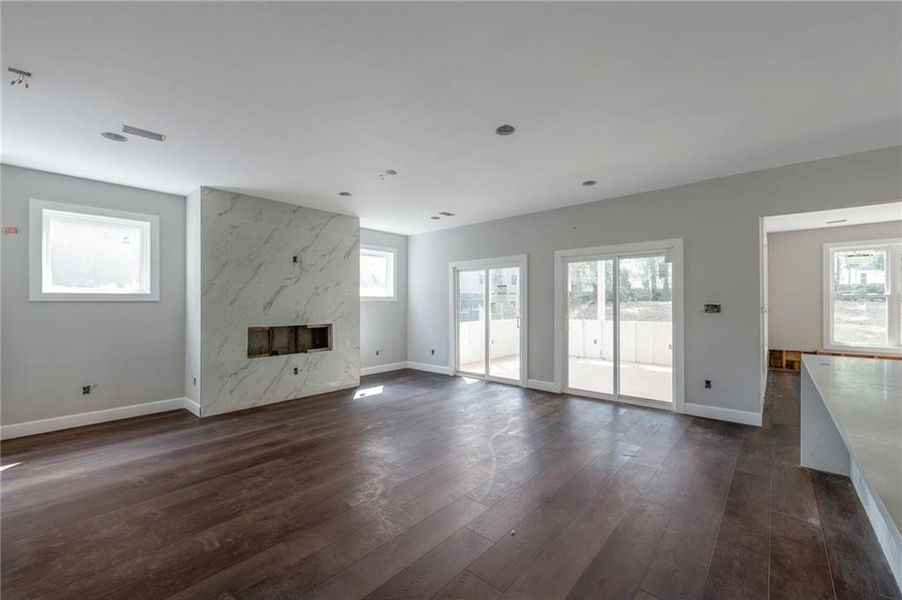 Spacious, unfurnished interior of a new home in , Atlanta (Image 16).