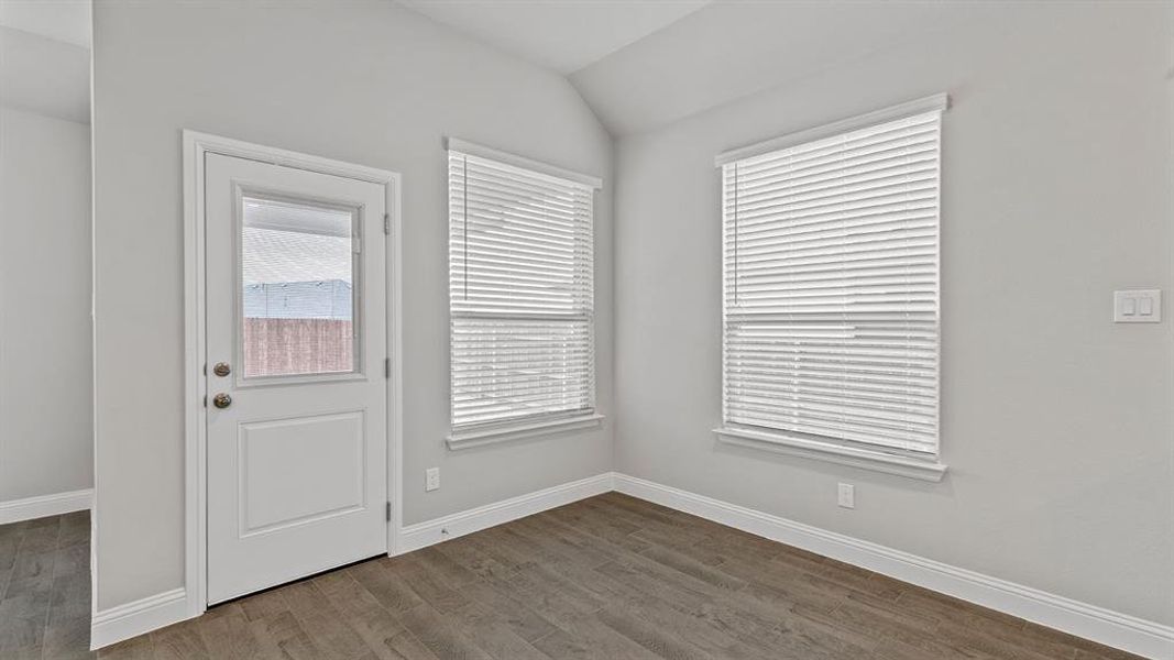 Spacious, unfurnished interior of a new home in Morningstar, Aledo (Image 20).