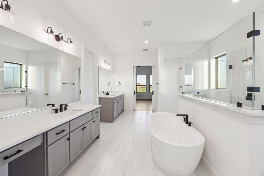 Furnished interior view inside a new home in Lakeview, Waller (Image 9).
