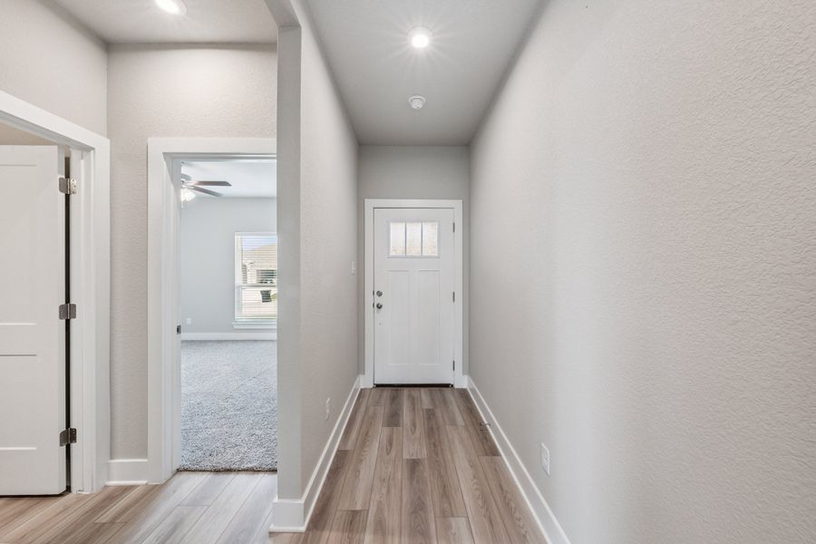 Representative unfurnished interior of a home built from the Barrett by Omega Builders in Three Creeks, Belton (Image 11).