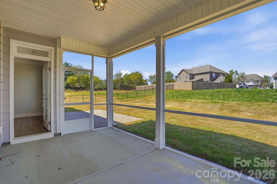 Exterior details and patio area of a home in Robinson Oaks, Gastonia (Image 25).