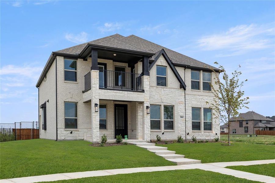 02. 9084 Eureka - Front (2)