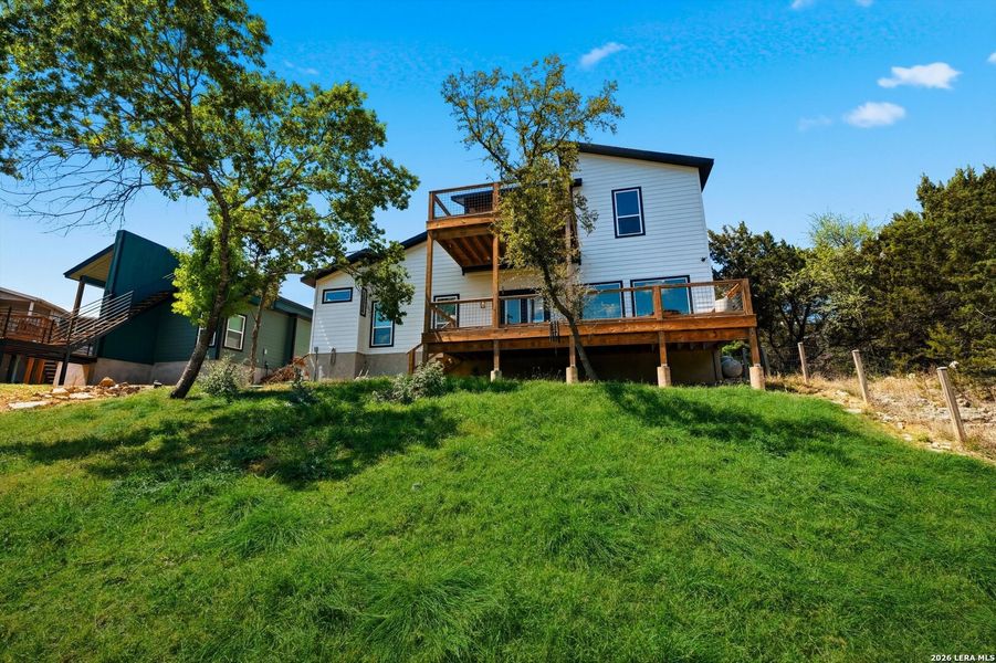 Exterior details and patio area of a home in , Canyon Lake (Image 4).