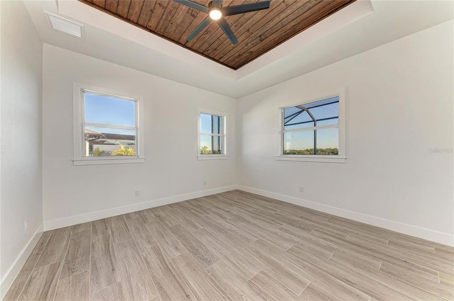 Spacious, unfurnished interior of a new home in , Punta Gorda (Image 44).