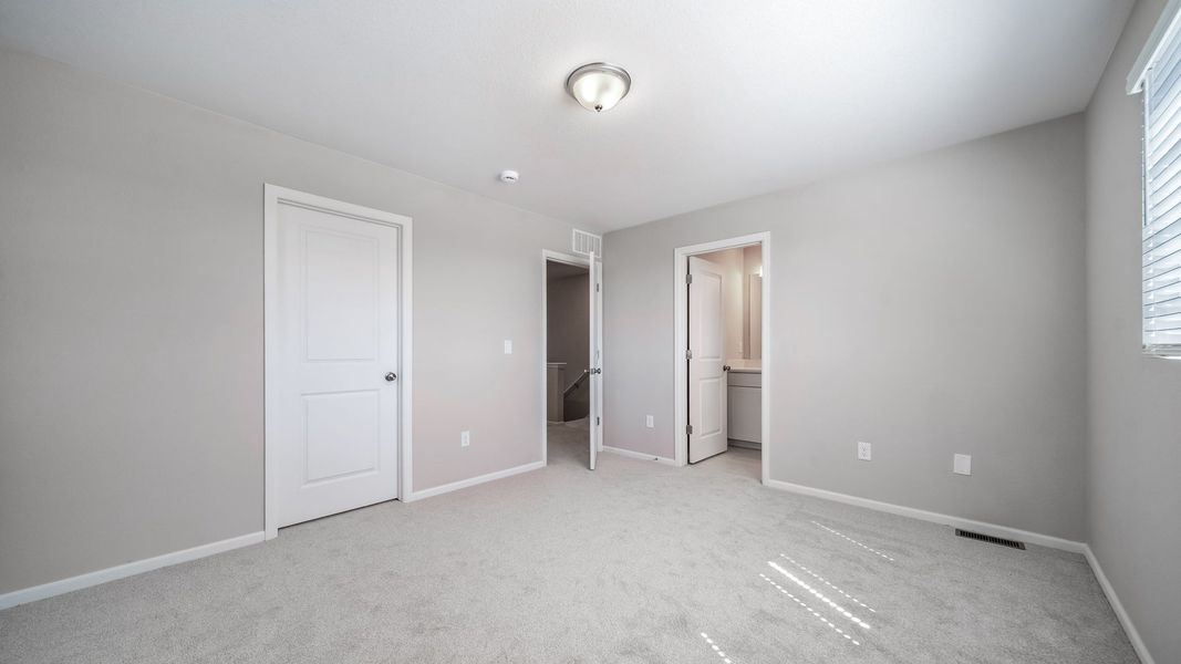 Spacious, unfurnished interior of a new home in Green Valley Ranch, Aurora (Image 26). Spacious, unfurnished interior of a new home in Green Valley Ranch, Aurora (Image 26).