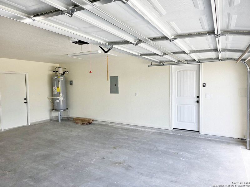 Image 22 of a home in .