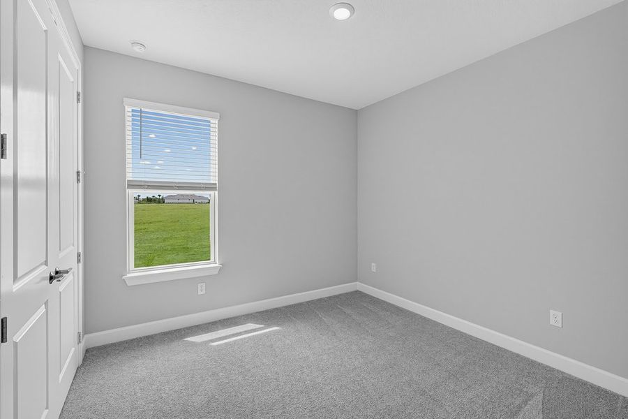 Spacious, unfurnished interior of a new home in Coasterra Community Group Page, Palmetto (Image 9).