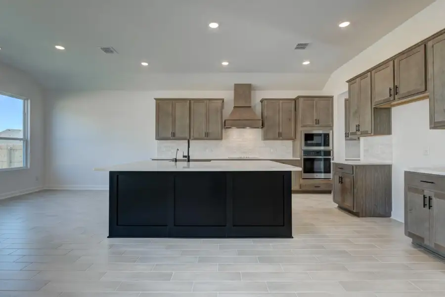 Representative furnished interior of a home built from the Kerrville by Ashton Woods in Saddlebrook Ranch, Schertz (Image 16).