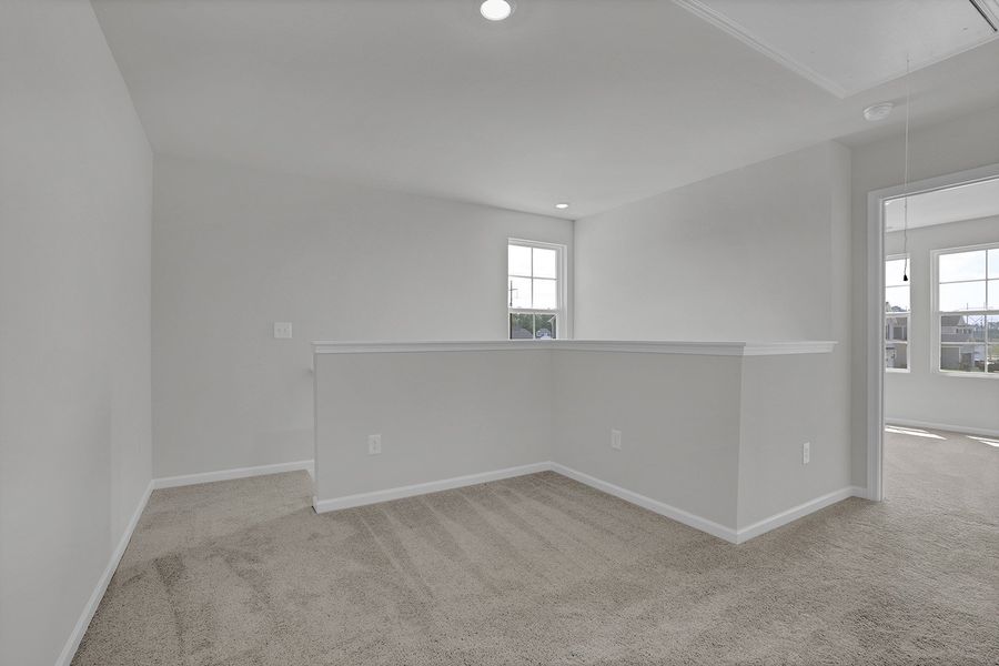 Spacious, unfurnished interior of a new home in River Tide Farms, Bolivia (Image 19).