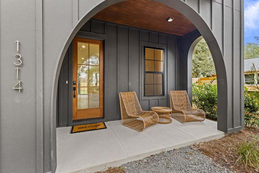 Exterior details and patio area of a home in , North Charleston (Image 4).