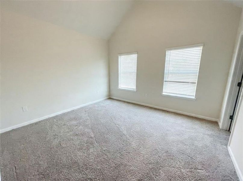 Spacious, unfurnished interior of a new home in Autumn Brook, Austell (Image 15).
