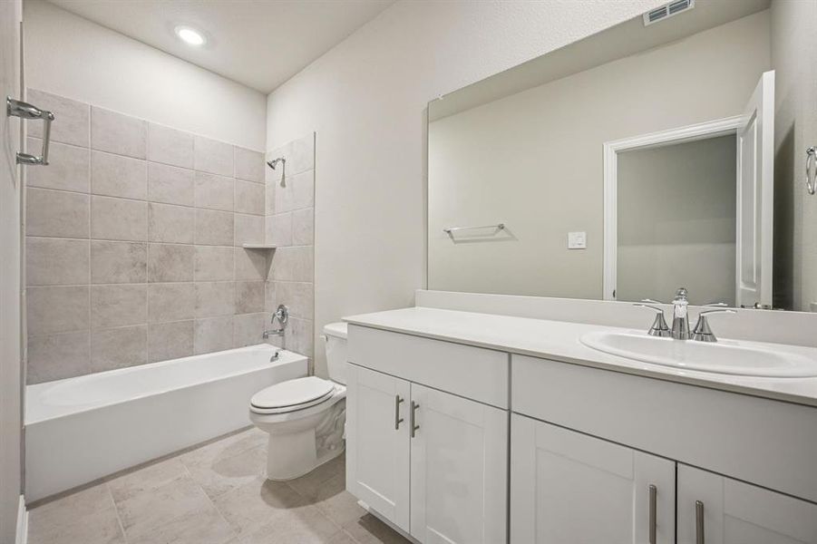 Furnished interior view inside a new home in Westmoor, Sherman (Image 6).