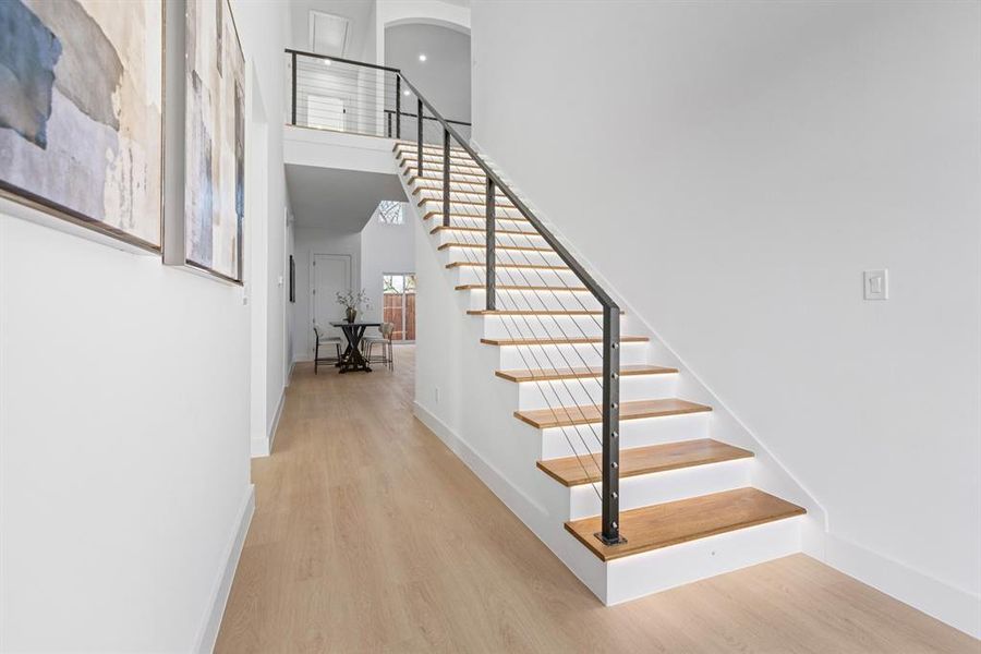 Spacious, unfurnished interior of a new home in , Dallas (Image 21).