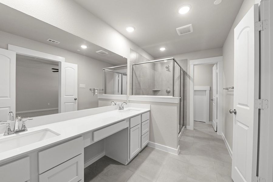 The elegant finishes, from the dazzling floors to the chic light fixtures, reflect a careful attention to detail that feels both luxurious and comforting. The elegant finishes, from the dazzling floors to the chic light fixtures, reflect a careful attention to detail that feels both luxurious and comforting.