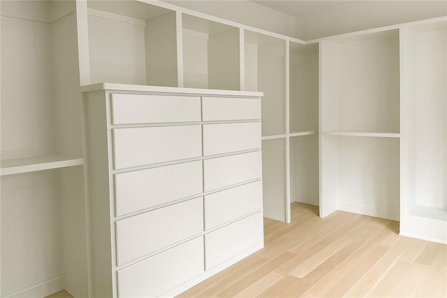 Spacious, unfurnished interior of a new home in , Atlanta (Image 15).