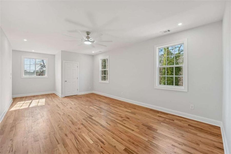Spacious, unfurnished interior of a new home in , South Fulton (Image 37).